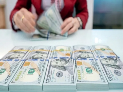 Tỷ giá USD hôm 09/12/2025: Thị trường tự do giảm nhẹ, trong ngân hàng tiếp tục đi lên
