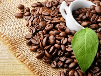 Giá cà phê hôm 26/10: Robusta tăng rất mạnh, vượt mốc 2.200 USD/tấn