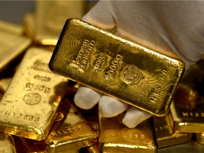 Giá vàng hôm 2/11: Bất ngờ tăng mạnh, USD suy yếu
